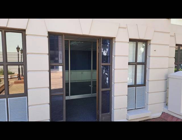 BUSINESS PROPERTY TO RENT IN NEWTON PARK